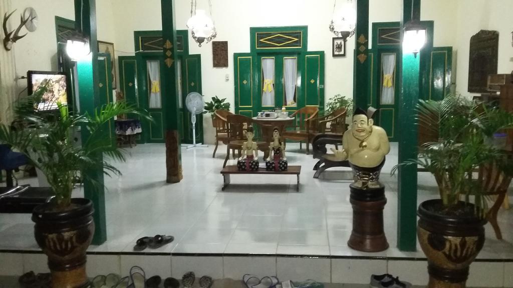 Pendopo Andari Homestay Yogyakarta Exterior foto