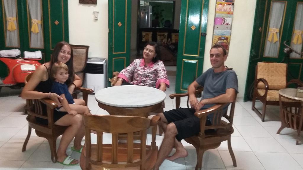 Pendopo Andari Homestay Yogyakarta Exterior foto