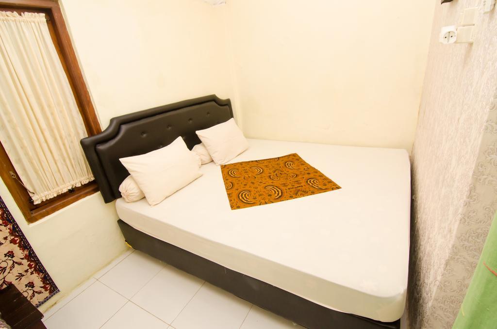 Pendopo Andari Homestay Yogyakarta Exterior foto