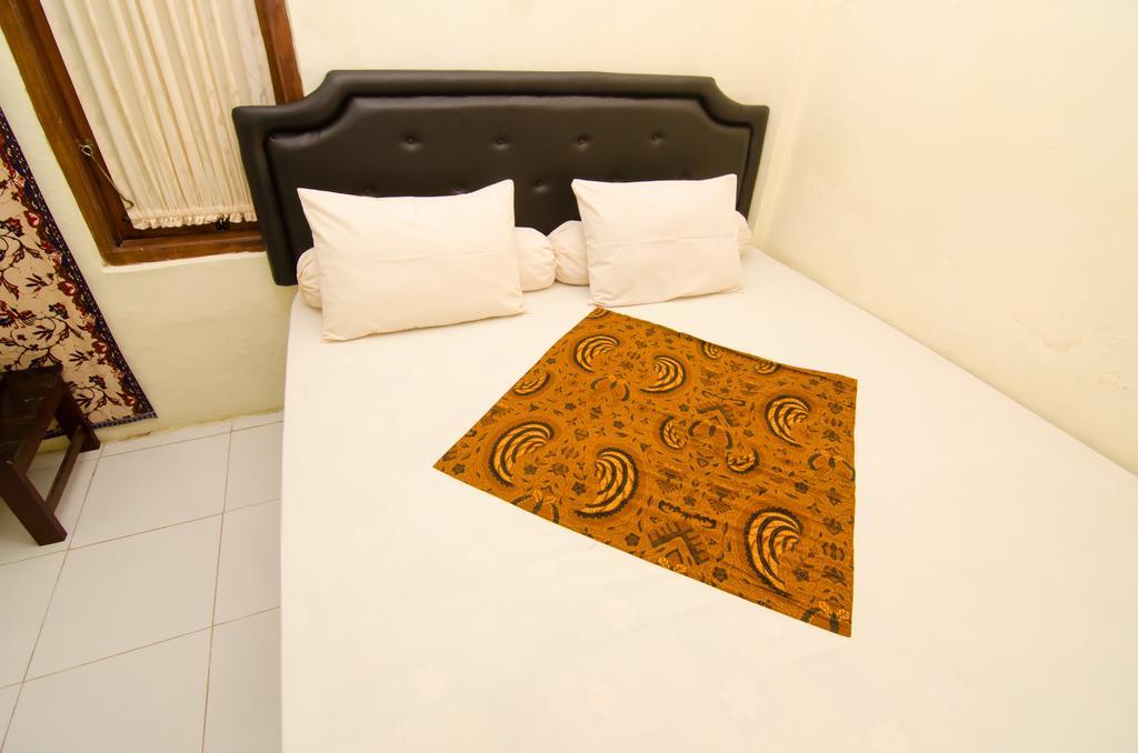 Pendopo Andari Homestay Yogyakarta Exterior foto