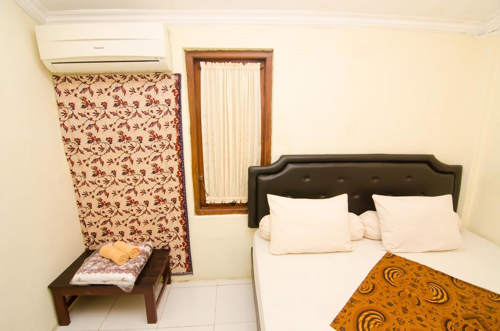 Pendopo Andari Homestay Yogyakarta Exterior foto