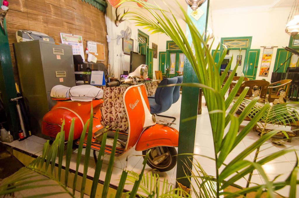 Pendopo Andari Homestay Yogyakarta Exterior foto