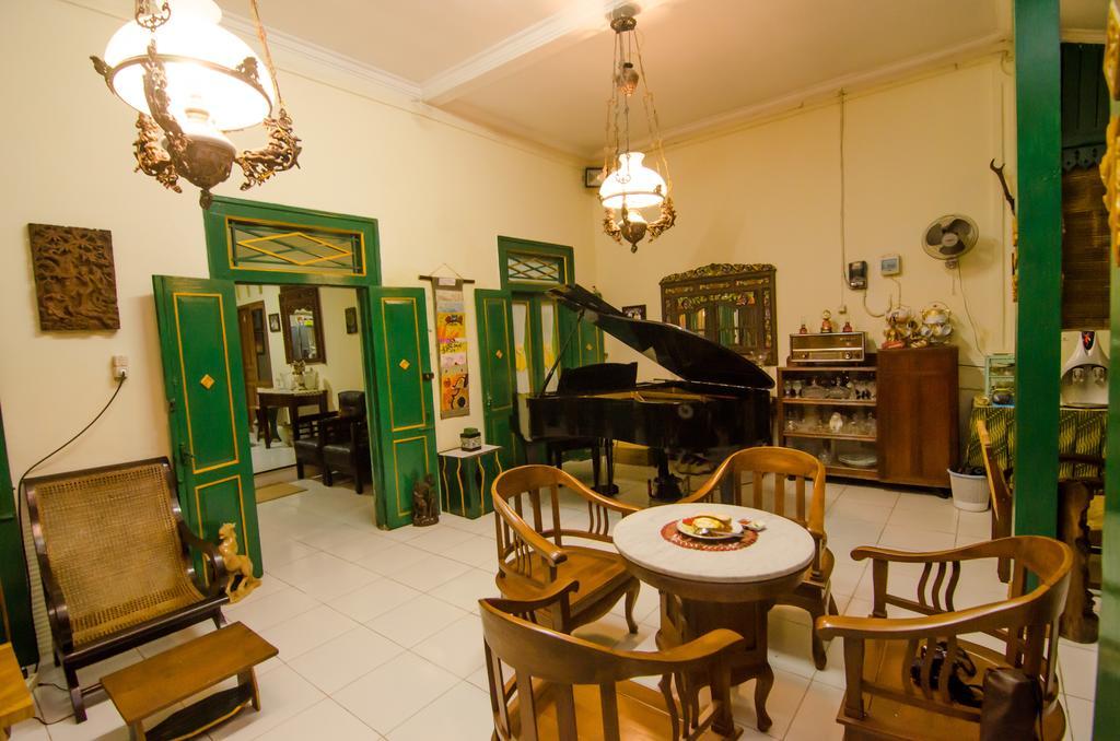 Pendopo Andari Homestay Yogyakarta Exterior foto