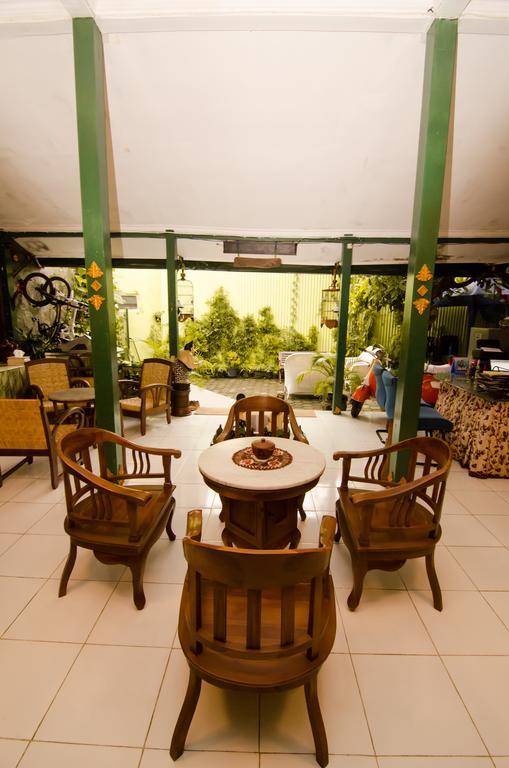 Pendopo Andari Homestay Yogyakarta Exterior foto