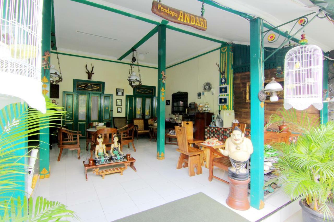 Pendopo Andari Homestay Yogyakarta Exterior foto