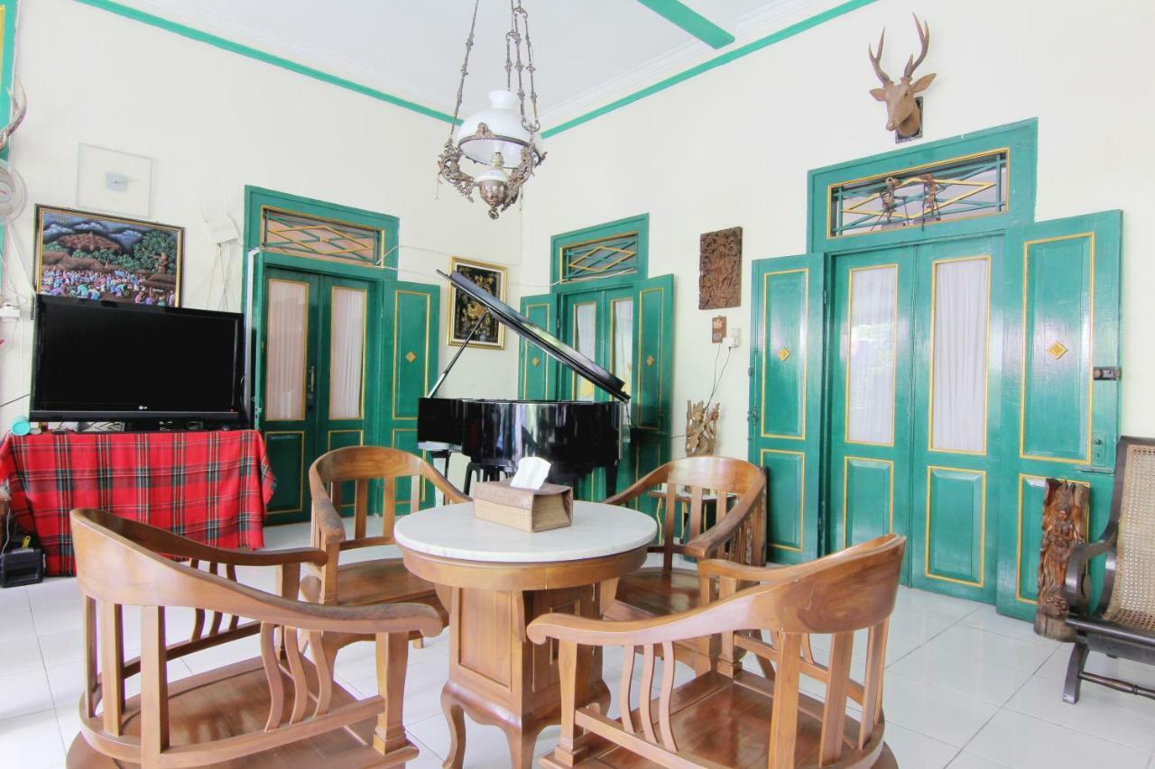 Pendopo Andari Homestay Yogyakarta Exterior foto