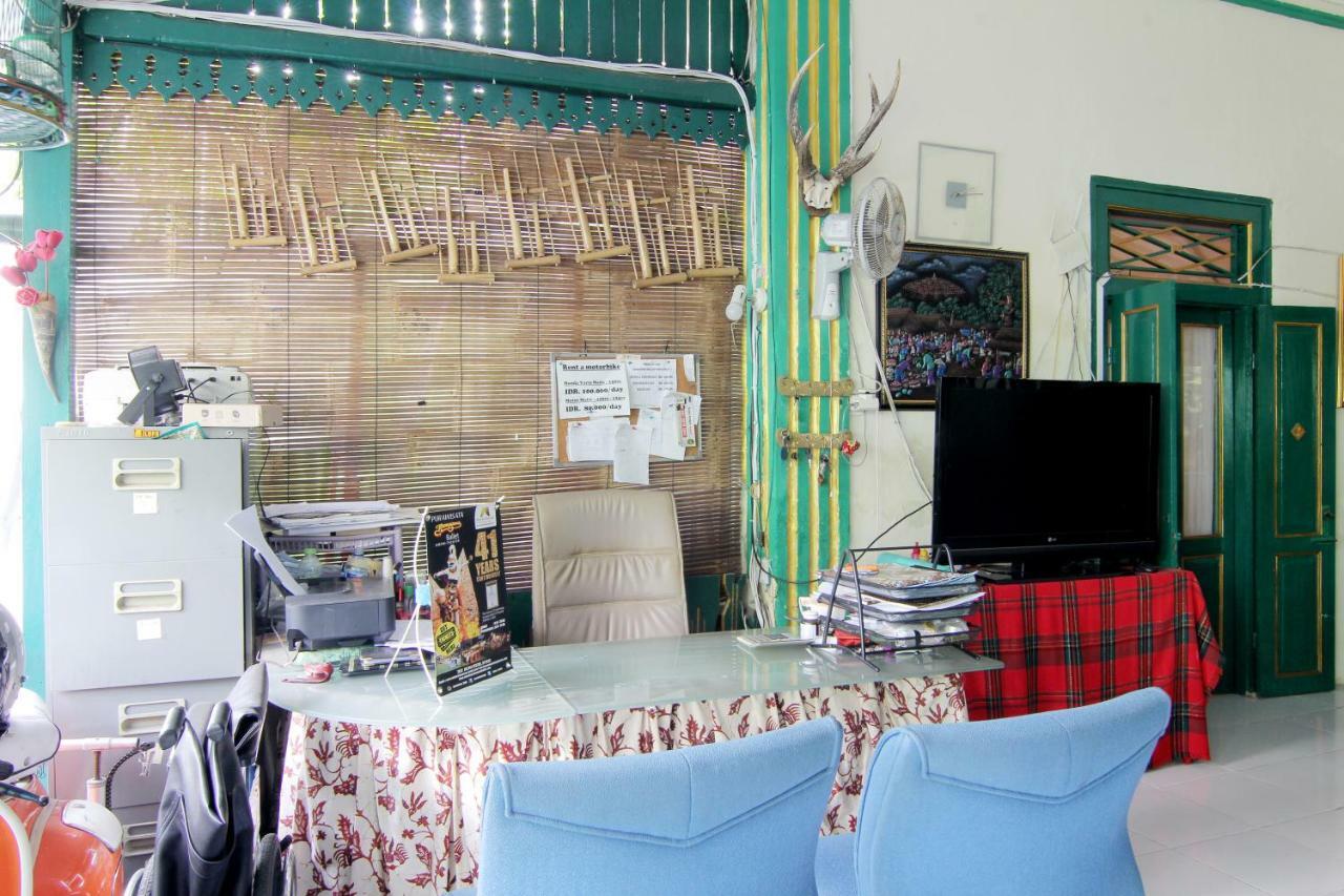Pendopo Andari Homestay Yogyakarta Exterior foto