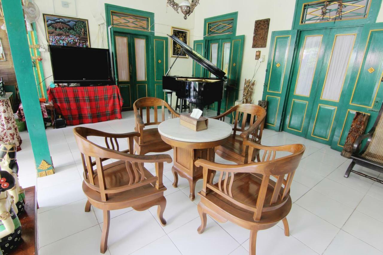 Pendopo Andari Homestay Yogyakarta Exterior foto